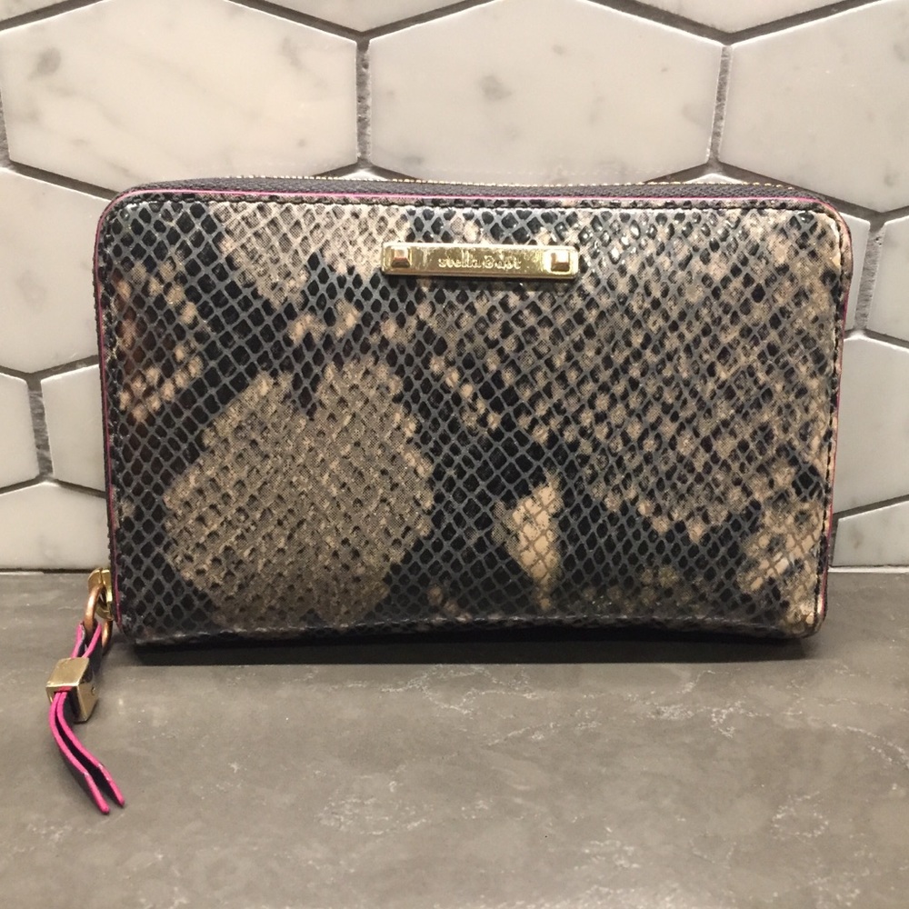 Stella & Dot Chelsea Tech Snakeskin Wallet